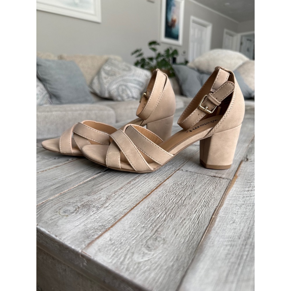 White Mountain Ethan Tan Faux Suede Block Heel Ankle Strap Sandals Size 5.5M